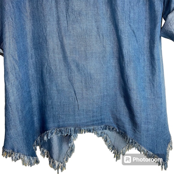Hester & Orchard Tencel Chambray Button Up Split Neck Fringe Hem Shirt Sz S - Picture 10 of 11